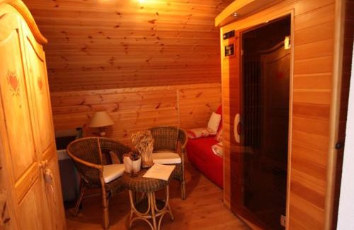 Saint-Nabord House | Chalet chaleureux avec sauna, terrain, terrasse et babyfoot à Saint-Nabord - FR-1-589-255