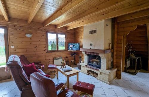 Vagney House | Chalet chaleureux avec terrasse, proche forêt et sentier, à 15 km des stations de ski de Gérardmer - FR-1-589-247