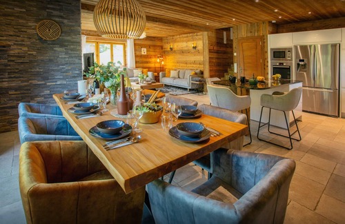 Le Grand-Bornand Ski Chalet | Chalet Chamaline - stylish ski chalet for 8 with spa - OVO Network
