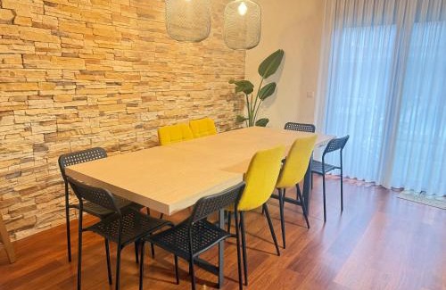 Vilagarcia de Arousa House | Chalet con piscina a 5 minutos de la playa