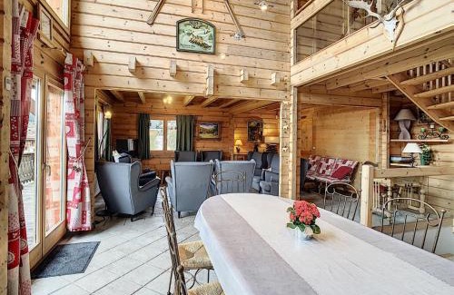 Demi-Quartier Ski Chalet | Chalet confortable face aux pistes – 13 couchages, garage, ski room, proche Combloux et Megève - FR-1-560-36