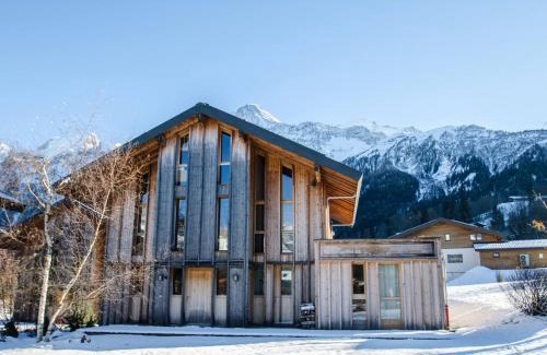 Les Houches Ski Chalet | Chalet contemporain aux Houches, près des pistes, 6 chambres, WiFi, jardin, grille-pain - FR-1-343-179