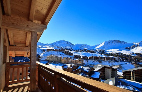 Plagne Soleil Apartment | Chalet Crocus Blanc - Luxurious chalet apartment in La Plagne