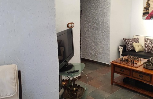 Guadix Ski Chalet | Chalet Cueva de Manuel with Mountain View, Garden & Whirlpool