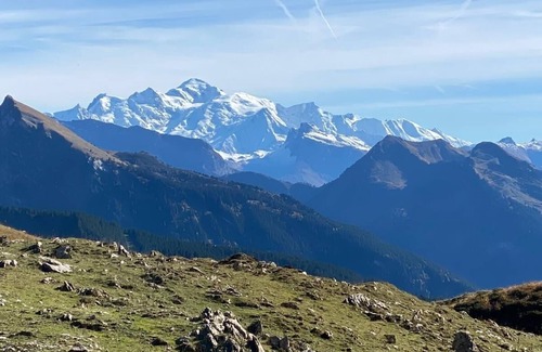 Saint-Jean-dʼAulps Ski Chalet | Chalet d'alpage 5 pers à 1819m vue Mont Blanc accessible on foot or 4x4