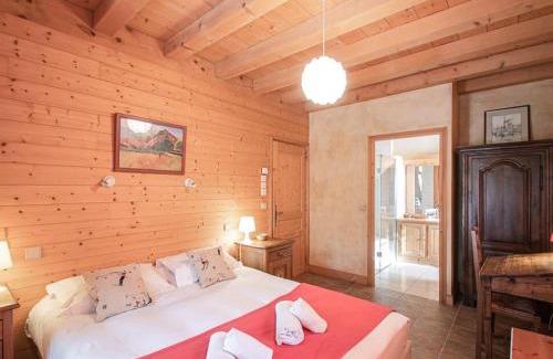 Les Tines Ski Chalet | Chalet de charme à Chamonix, 6 chambres, jardin, parking, wifi - FR-1-343-226