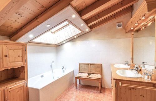 Les Tines Ski Chalet | Chalet de charme à Chamonix, 6 chambres, jardin, parking, wifi - FR-1-343-226