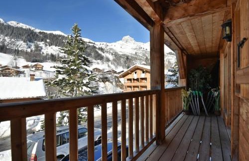 Le Chinaillon Ski Chalet | Chalet de Charme pour 11 Pers, Proche Pistes & Commodités - FR-1-391-22