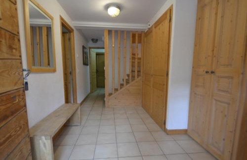 Le Chinaillon Ski Chalet | Chalet de Charme pour 11 Pers, Proche Pistes & Commodités - FR-1-391-22