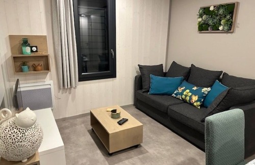 Giffaumont-Champaubert Ski Chalet | Chalet de la Presqu'île