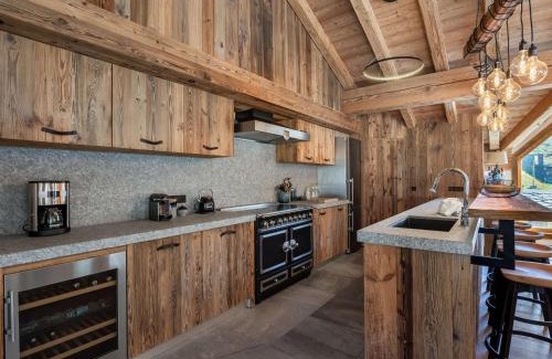 Le Fornet Ski Chalet | Chalet de luxe familial à Val d'Isère avec spa, proche des pistes et équipements premium - FR-1-567-72