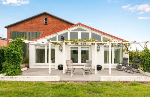 Zaamslag Ski Chalet | Chalet De Orangerie by Interhome