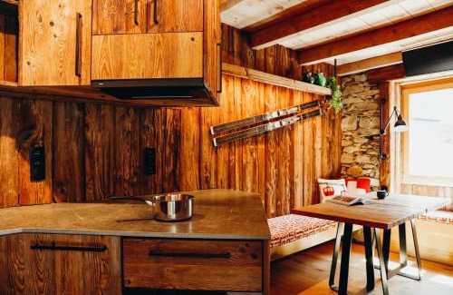 Saint-Marcel Apartment | Chalet des Amis by Lodji