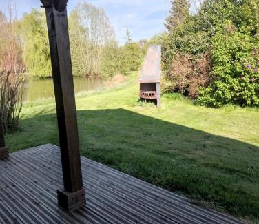 Saints-en-Puisaye Ski Chalet | Chalet des Prés de la Fontaine