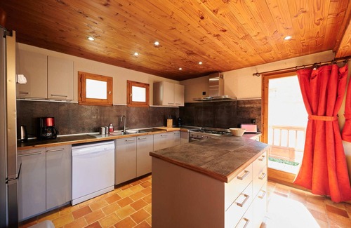 Plan Peisey Ski Chalet | Chalet-Elite-Ensuite-Mountain view