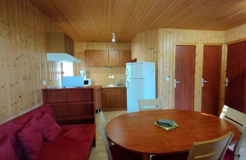 Naucelle Ski Chalet | Chalet for 4 with Terrace and Equipped Kitchen