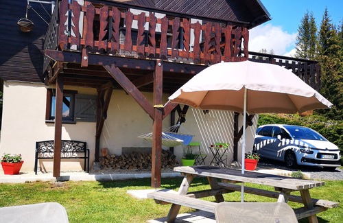Besse-et-Saint-Anastaise Ski Chalet | CHALET BESSE classified 3 *6 persons Free wifi Promo Unobstructed view
