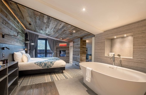 Chamonix City Centre Hotel | Chalet Hôtel le Prieuré & Spa