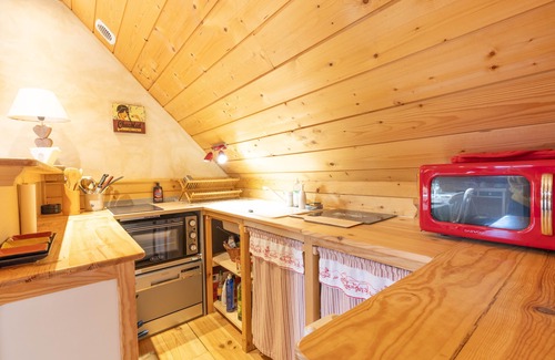 Arcizans-Avant Ski Chalet | Chalet in a small village 600 m above sea level. Rest, serenity and charm.