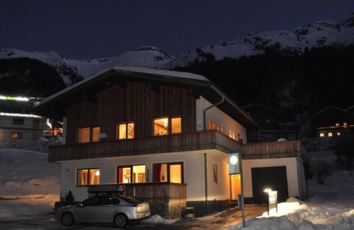 Steeg Apartment | Chalet in Steeg near Ski Slopes Lechtal
