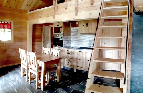 Menthon-Saint-Bernard Ski Chalet | CHALET L'ADRET