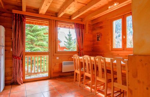 Nevache Ski Chalet | Chalet L'Eitièro hameau des Chazals Nevache Hautes Alpes