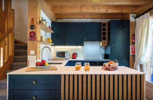 Le Grand-Bornand Ski Chalet | Chalet L'Ours Blanc - ski-in ski-out base for 8, open fire - OVO Network