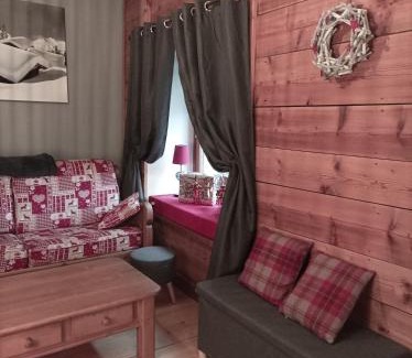 Samoens Ski Chalet | Chalet La Ferme d'Henriette, à Samoëns