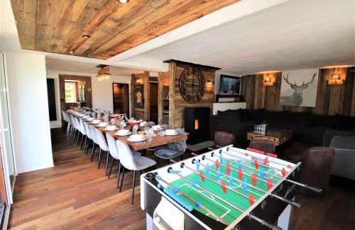 Vars Ski Chalet | Chalet le Chantelevent for 24 Guests - Slope Views, Pool & Jacuzzi