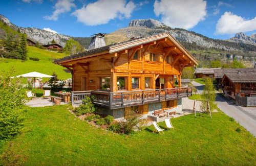 Le Grand-Bornand Ski Chalet | Chalet Le Charmieux - OVO Network