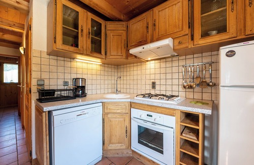 Crest-Voland Ski Chalet | Chalet 'Le Grépon' with Mountain View, Private Terrace and Wi-Fi