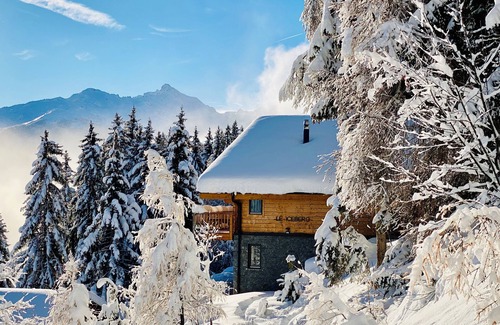 Heremence Ski Chalet | Chalet Le Iceberg: Style, Sauna & Stunning Views. Ski, Hike, MTBike, Spa More.
