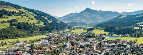 Kirchberg in Tirol Ski Chalet | Chalet Levi by Alpine Host Helpers