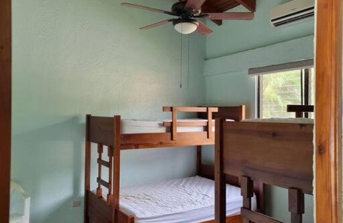 Puerto Quetzal House | Chalet lleno d vida, con alberca a orilla de canal