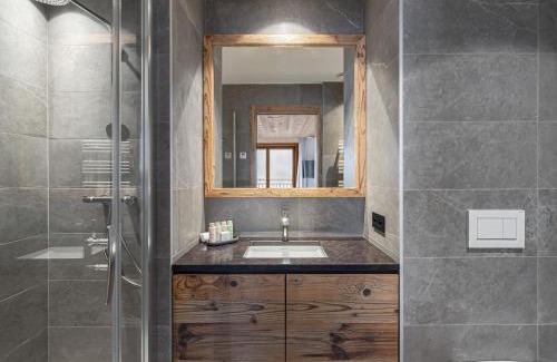 Le Praz Ski Chalet | Chalet luxe avec piscine, sauna, et accès facile pistes Courchevel - FR-1-568-27