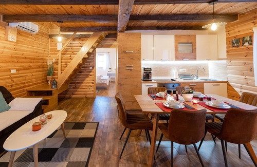 Rakovica Ski Chalet | Chalet Markoci With Hot Tub, Rakovica, Croatia