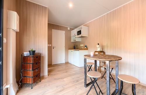 Cornimont Ski Chalet | Chalet 'Massassi Plaza' with Mountain View, Wi-Fi and Air Conditioning