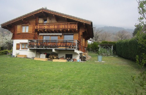 Passy Ski Chalet | Chalet on wooded land with mountain view