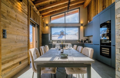 Les Deux Alpes Ski Chalet | CHALET PANORAMIK SLEEPS 14 WITH EXCEPTIONAL VIEW