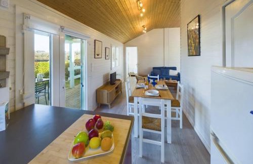 Pont-l'Abbe House | Chalet pour 4 dans une résidence avec piscine