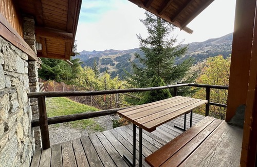 Meribel Ski Chalet | Chalet rental 70m2 at the foot of the slopes