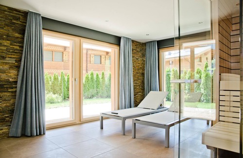 Grindelwald Ski Chalet | Chalet Rothenegg with spa area