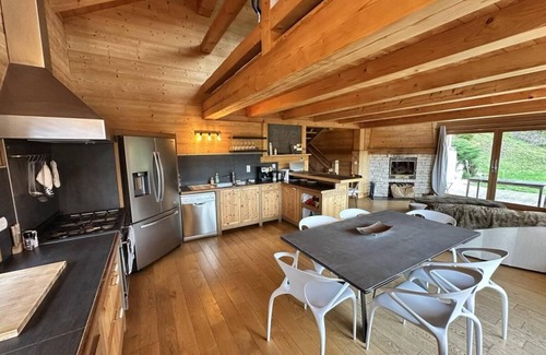 Correncon-en-Vercors Ski Chalet | Chalet, ski lifts base, sauna, terrace, balcony, fireplace or stove, tv, 160m², Villard de Lans
