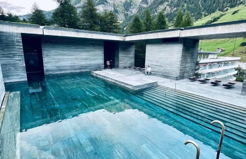 Vals Ski Chalet | Chalet Vals