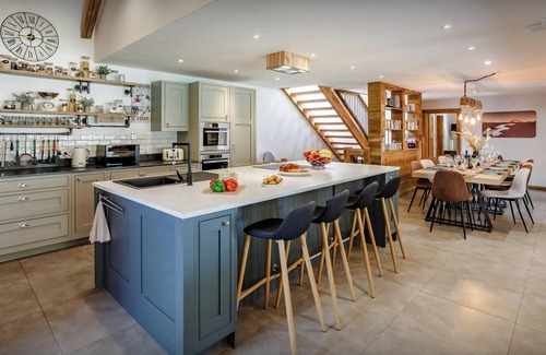 La Riviere-Enverse Ski Chalet | Chalet Vivaldaim - peaceful family base 15p with nordic bath - OVO Network