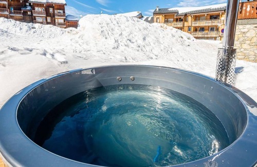 Plagne Villages Ski Chalet | Chalet, wifi, 10m from ski slopes, Ground floor, sauna, terrace, balcony, fireplace or stove, tv