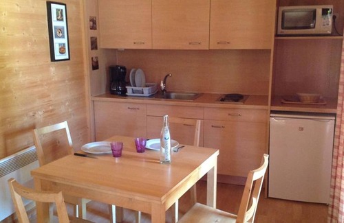 Lempdes-sur-Allagnon Ski Chalet | Chalet with Terrace, 2 Bedrooms, for 6 people