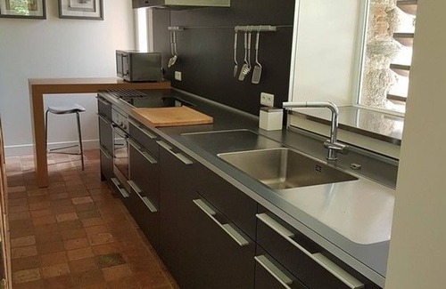 Le Tablier Cottage | Chaleureuse maison rénovée avec piscine, proche nature, jardins privatifs et Wi-Fi