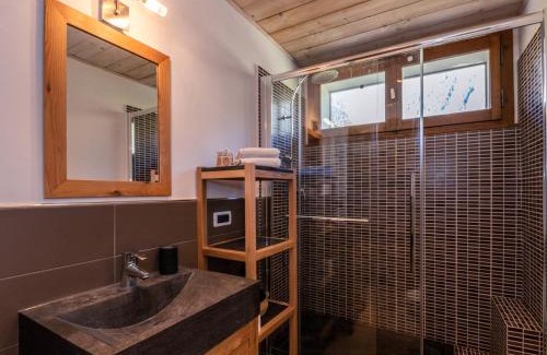 Chamonix City Centre Apartment | Chaleureux appart 4 pers avec terrasse et wifi, Chamonix centre - FR-1-343-222