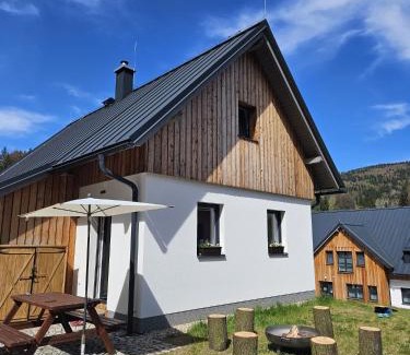 Smrzovka House | Chalupa pod Bínovem